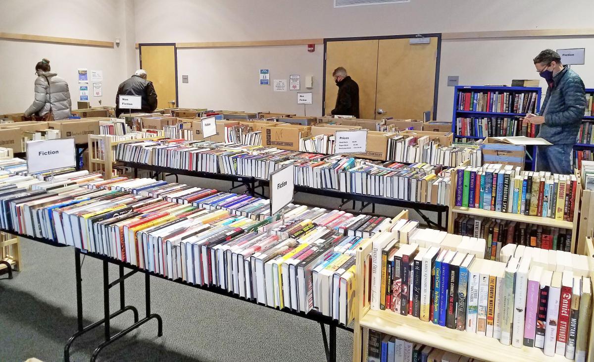 Book Sale roon
